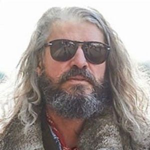 Meet your Posher, Travis